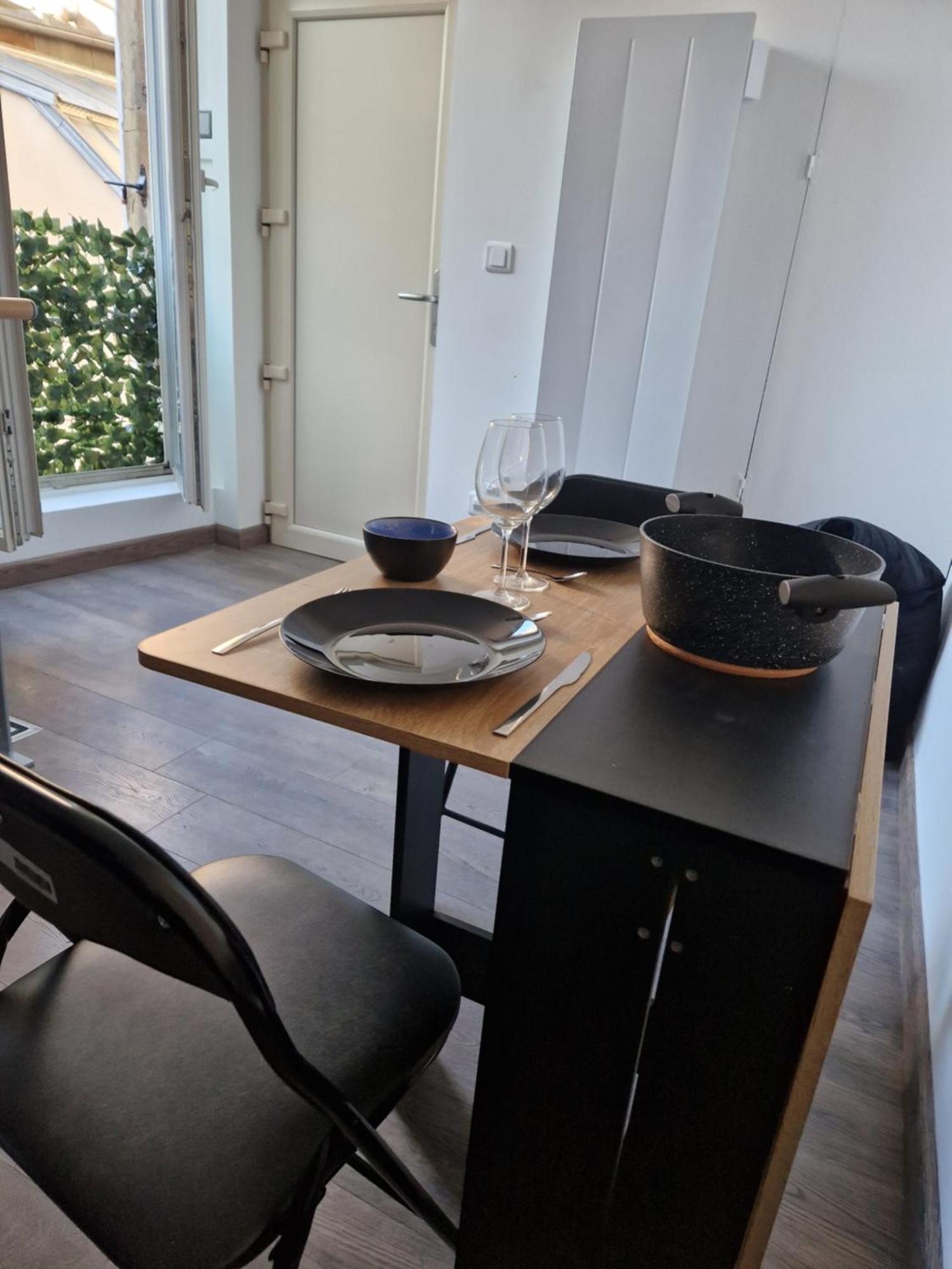 Les Appartements De Romain Et Julien Dijon Exterior foto